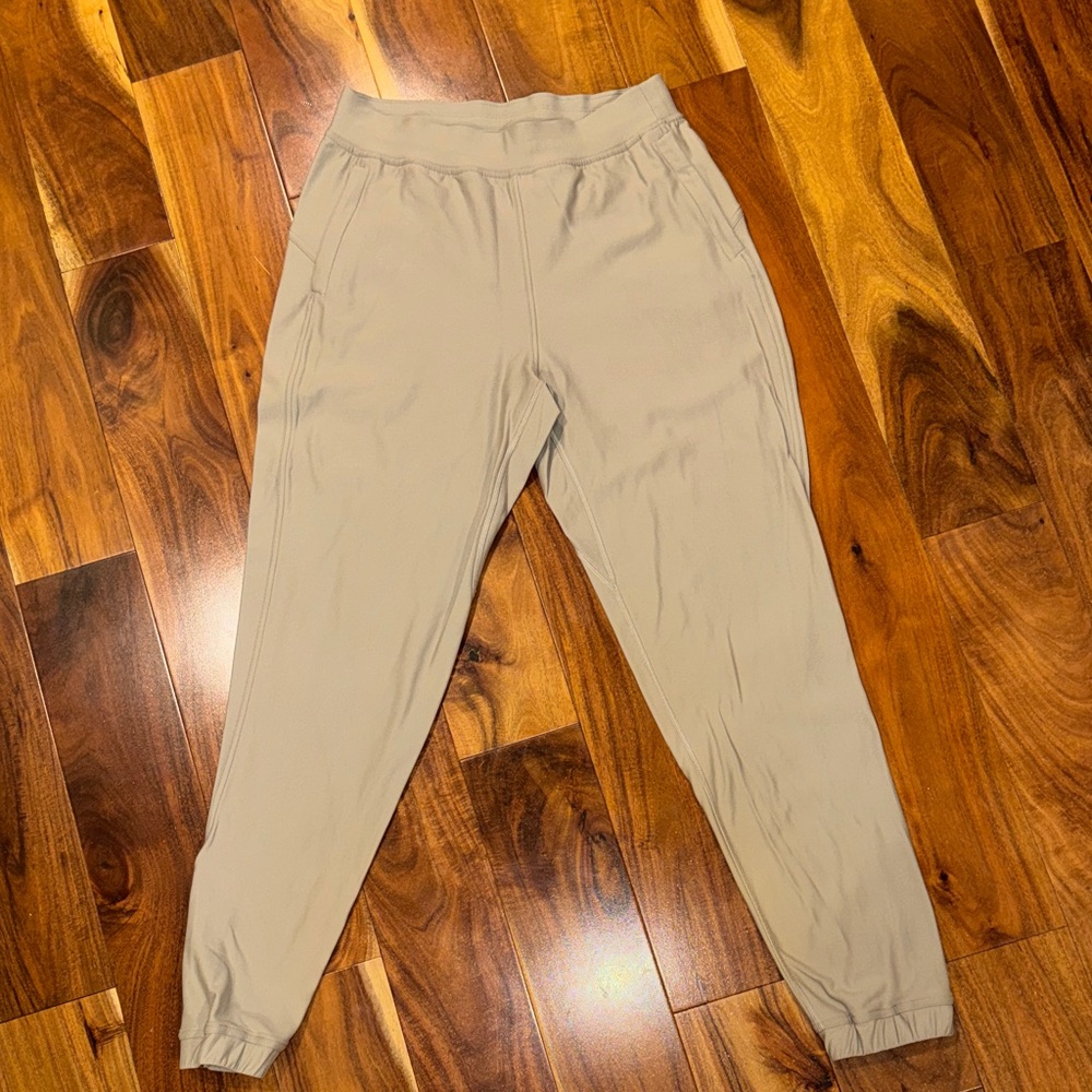 Lululemon Adapted state fleece lined jogger size 6 riverstone (tan color)